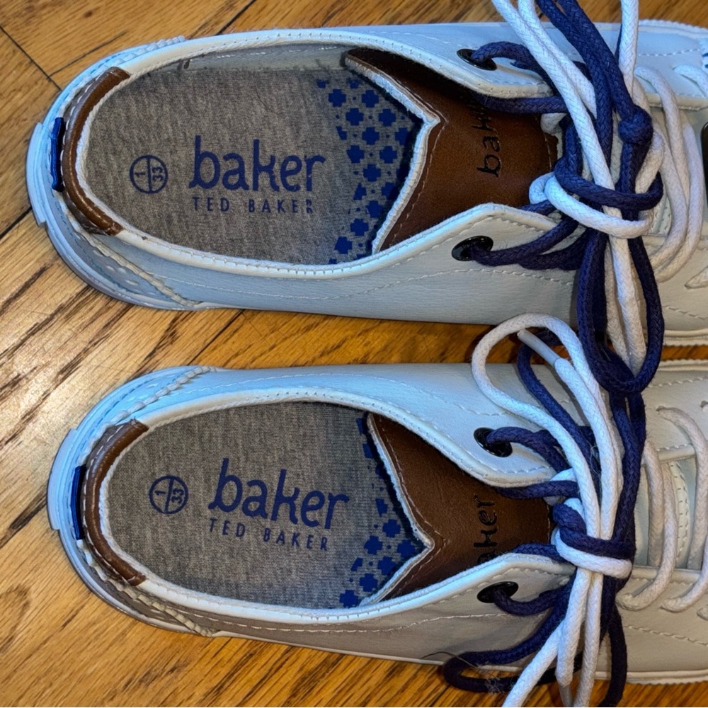 Ted Baker White Kids Sneaker Two Tone As New Navy/White Laces Size 1 / 33 - Picture 5 of 13